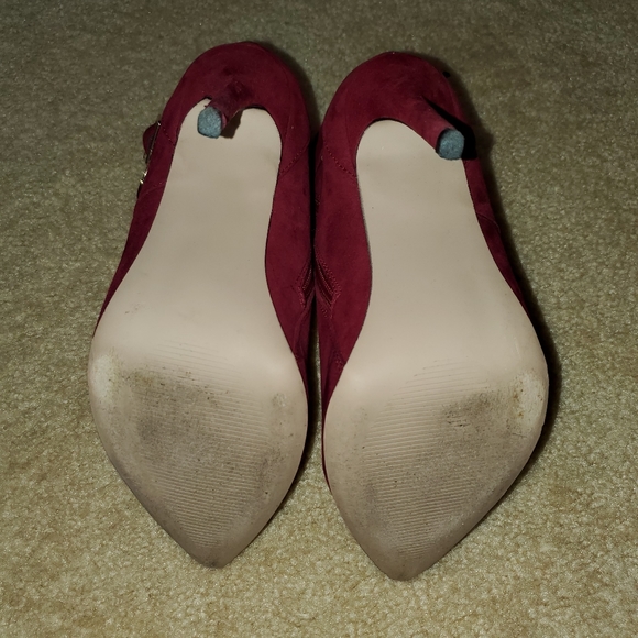 Burgundy pointed-toe high heel bootie sz 9.5W - Picture 5 of 8